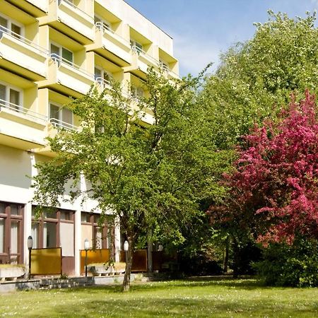 Balatonvilágos Club Aliga Retro Resort חדר תמונה