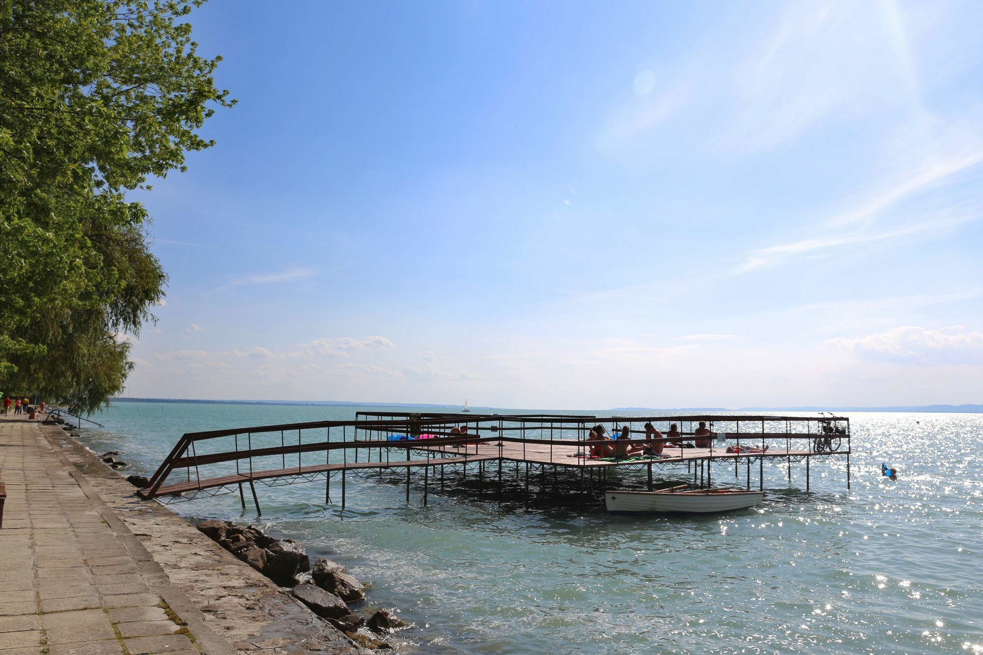 Balatonvilágos Club Aliga Retro Resort מראה חיצוני תמונה